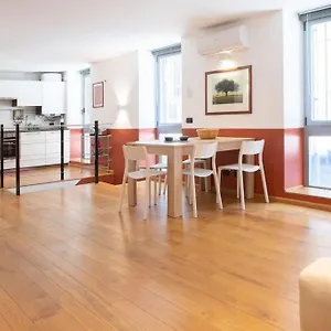  Appartamento Comfortable Flat In Porta Romana
